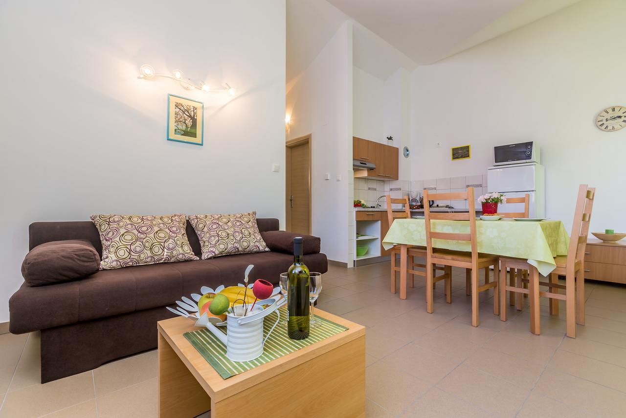 Apartments Mirica Baška Exterior foto